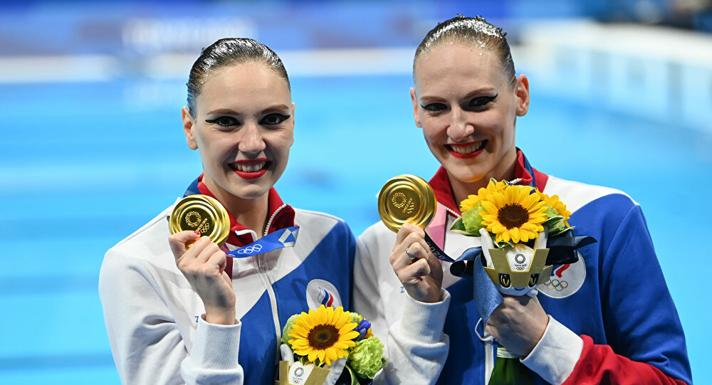 Mặc bikini trong suốt, 2 &quot;người nhện nữ&quot; đoạt HCV Olympic 2020 - Ảnh 6.