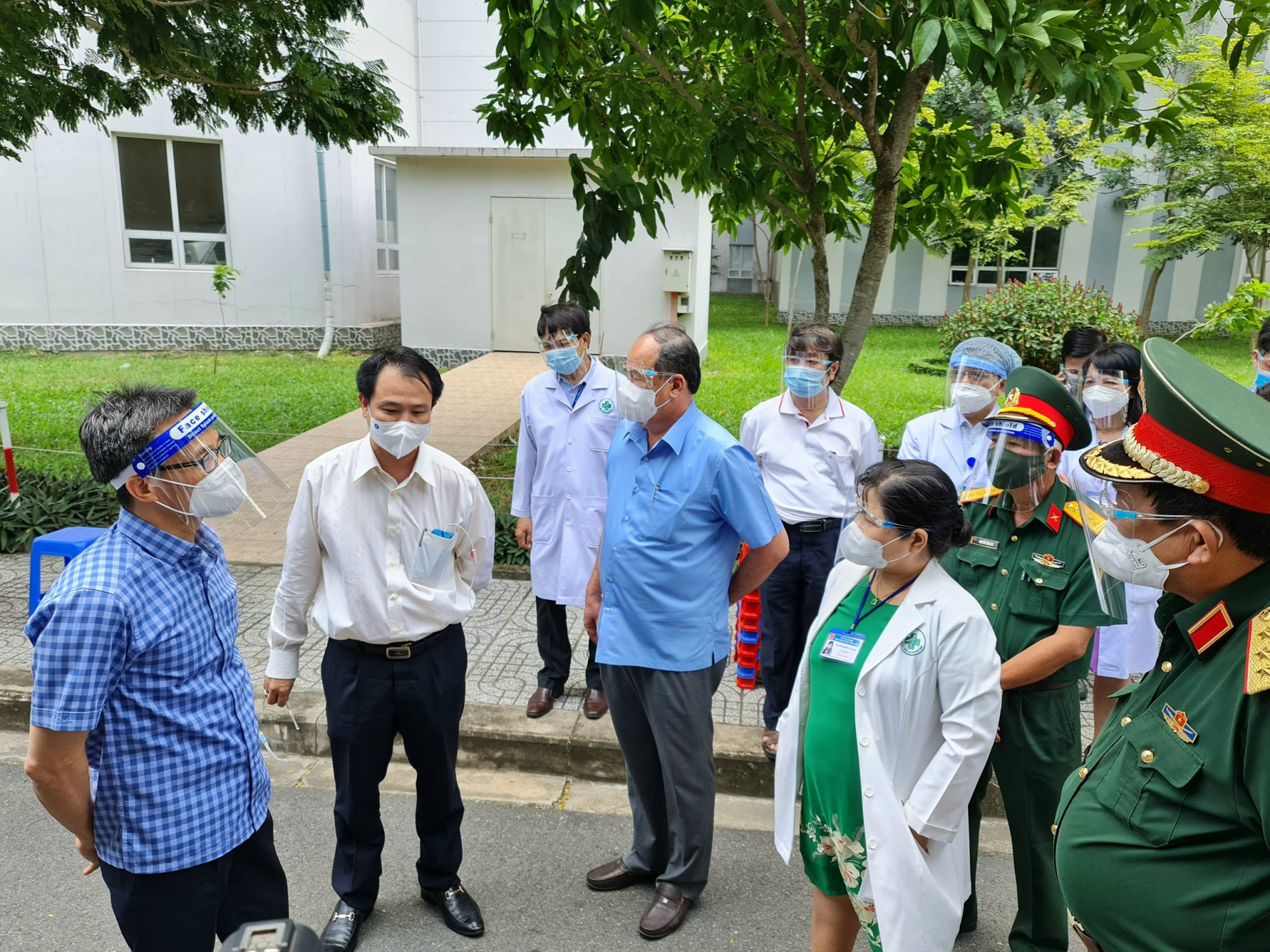 Phó thủ tướng Vũ Đức Đam: An Giang cần phát huy kết quả đạt được, sớm đưa cuộc sống trở lại bình thường mới. - Ảnh 2.