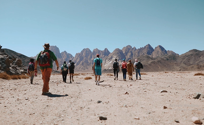 Trung Đông: “Du lịch chậm” trekking hút khách với những tuyến đường độc lạ - Ảnh 1.