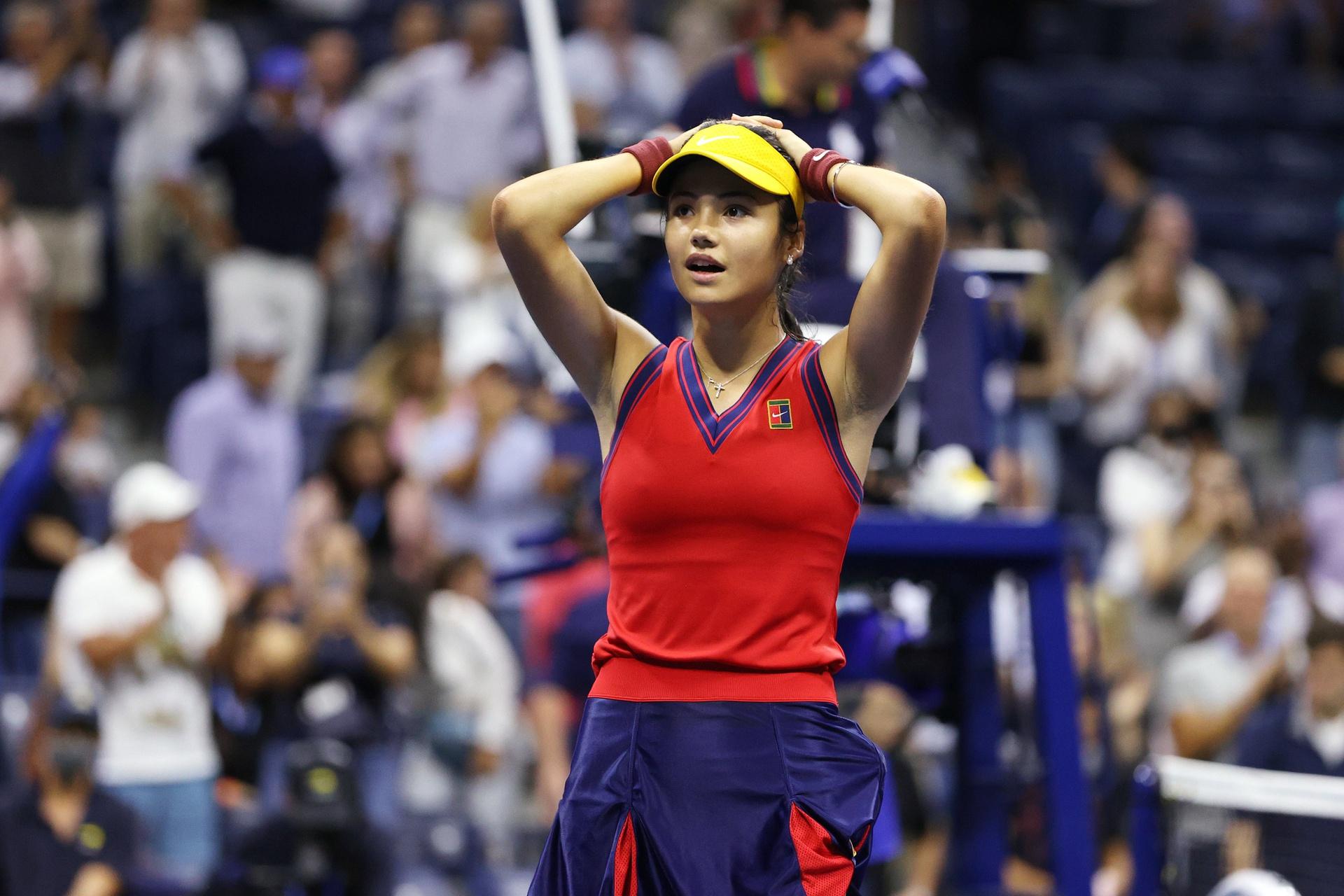 Vẻ đẹp 'bông hồng lai' 18 tuổi vừa vào chung kết US Open 2021 - Ảnh 2.