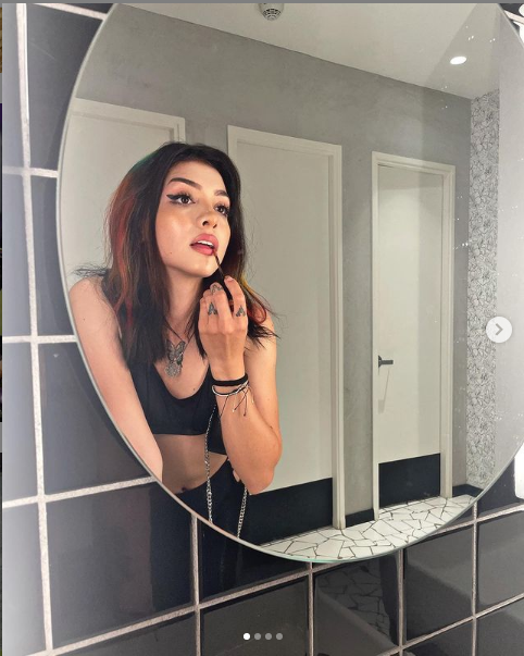 Hot girl bắn cung sinh năm 2000 mặc bikini &quot;nổi loạn&quot; - Ảnh 6.