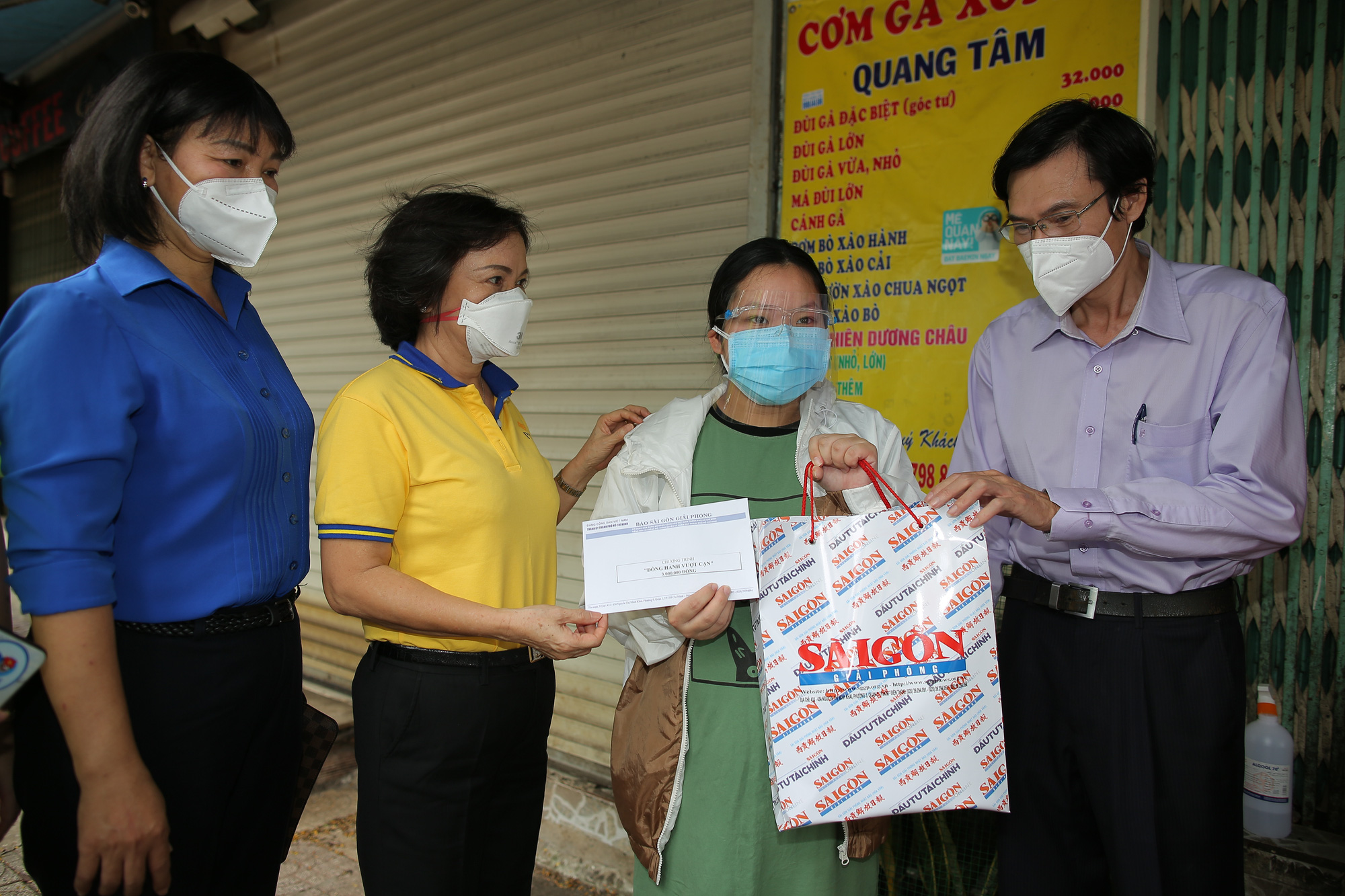 PNJ đồng hành hỗ trợ hơn 1.000 thai phụ có hoàn cảnh khó khăn "vượt cạn" - Ảnh 2. PNJ đồng hành hỗ trợ hơn 1.000 thai phụ có hoàn cảnh khó khăn "vượt cạn" - Ảnh 2.