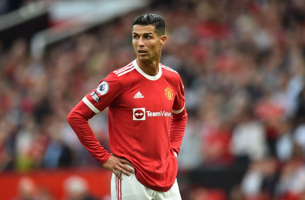 Tỏa sáng rực rỡ, Ronaldo vẫn bị HLV Solskjaer cảnh báo - Ảnh 1.