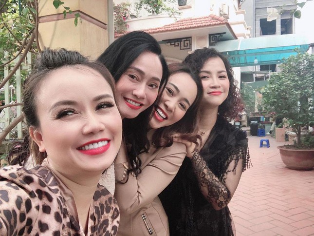 Bà Nguyệt &quot;Hương vị tình thân&quot; đáp trả thế nào khi bị nói lừa đảo? - Ảnh 2.