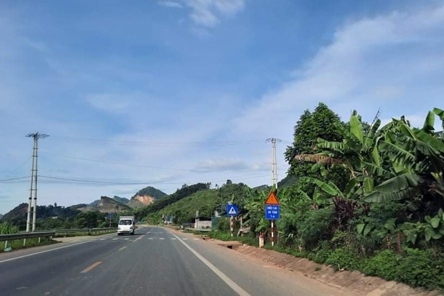 Đề xuất đầu tư mở rộng đường Hòa Lạc - Hòa Bình với cơ chế đặc thù - Ảnh 1. Đề xuất đầu tư mở rộng đường Hòa Lạc - Hòa Bình với cơ chế đặc thù - Ảnh 1.