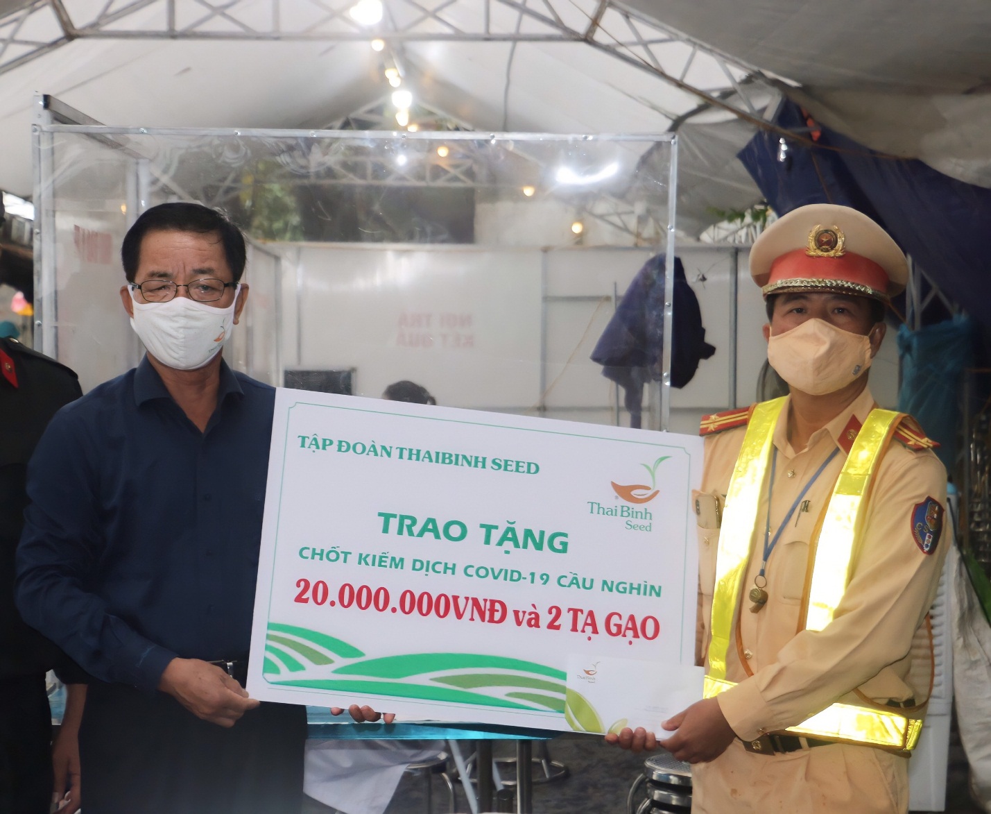 ThaiBinh Seed tặng quà cho tuyến đầu phòng chống dịch covid-19 - Ảnh 5.