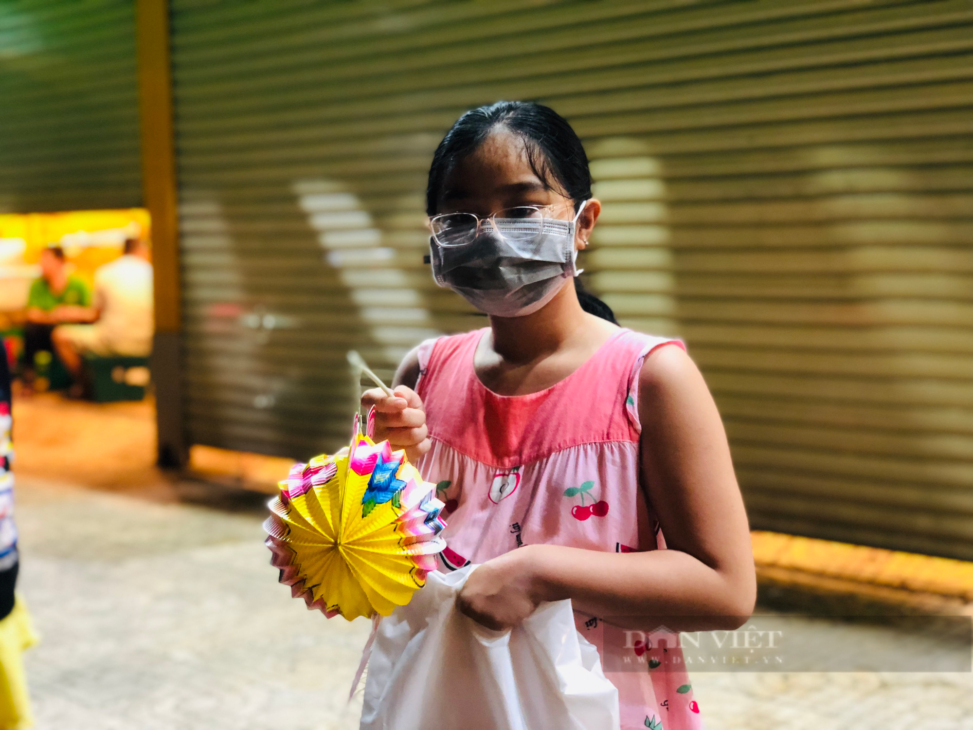 CSGT TP.HCM: Mang Trung thu đến từng con hẻm nhỏ - Ảnh 10.