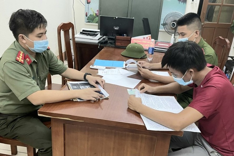 Xử lý đối tượng lên Facebook tung tin công an đánh đập người dân - Ảnh 1.
