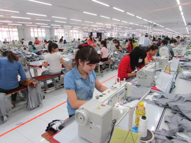 TT-Huế: Vì sao bị ảnh hưởng nặng bởi dịch Covid-19 nhưng thu ngân sách vẫn tăng ấn tượng? - Ảnh 1. TT-Huế: Vì sao bị ảnh hưởng nặng bởi dịch Covid-19 nhưng thu ngân sách vẫn tăng ấn tượng? - Ảnh 1.