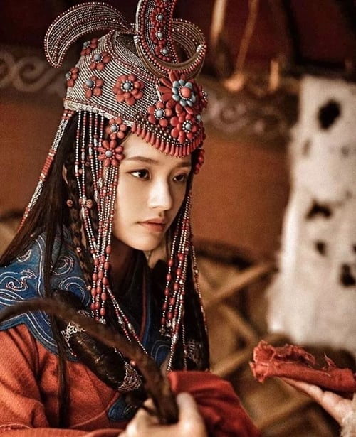 Được mệnh danh &quot;Thành Cát Tư Hãn phiên bản nữ&quot; mỹ nhân này gây điên đảo cả vương triều - Ảnh 4.