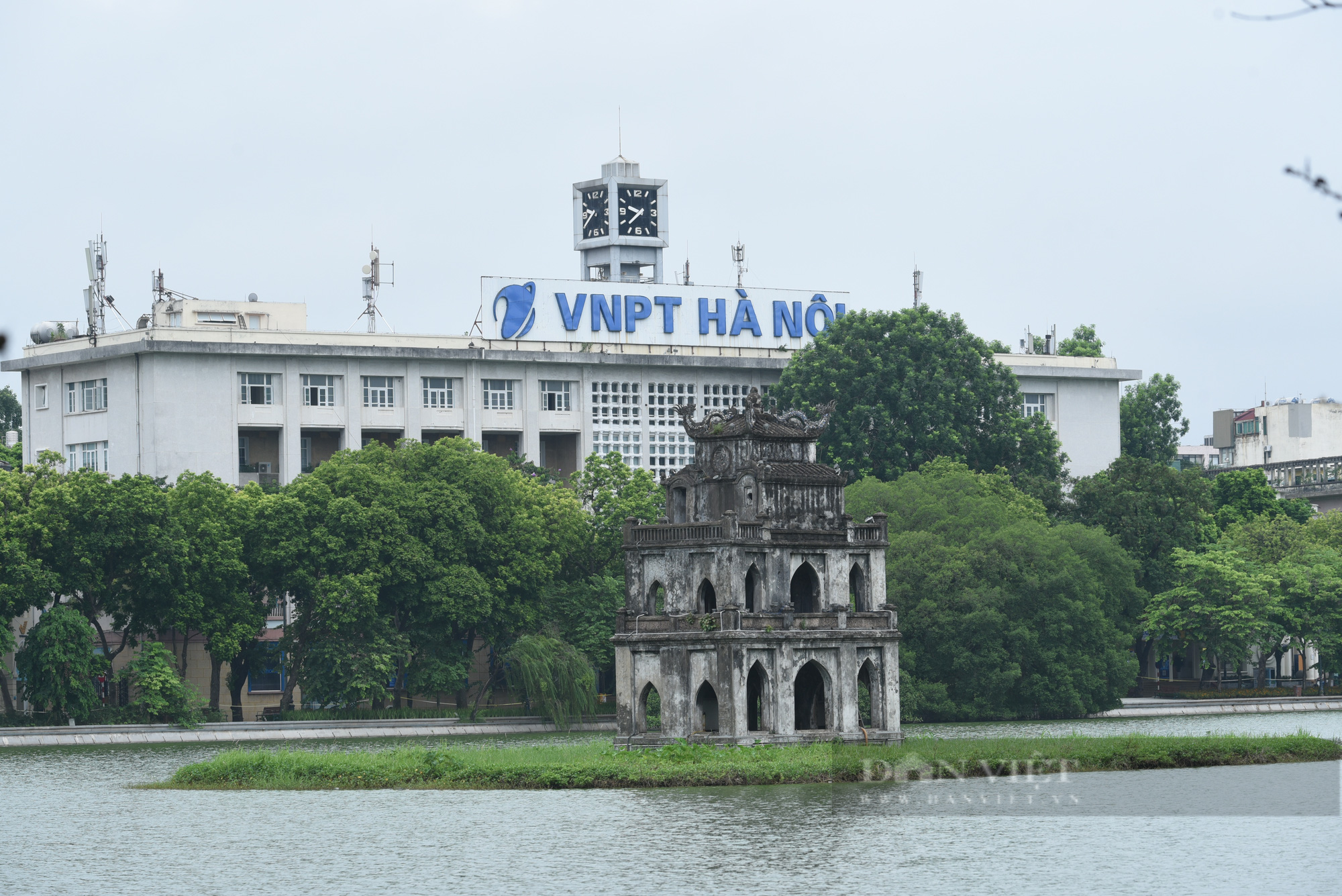 Hình ảnh Hà Nội &quot;khác lạ&quot; trong ngày Quốc khánh đặc biệt - Ảnh 1.