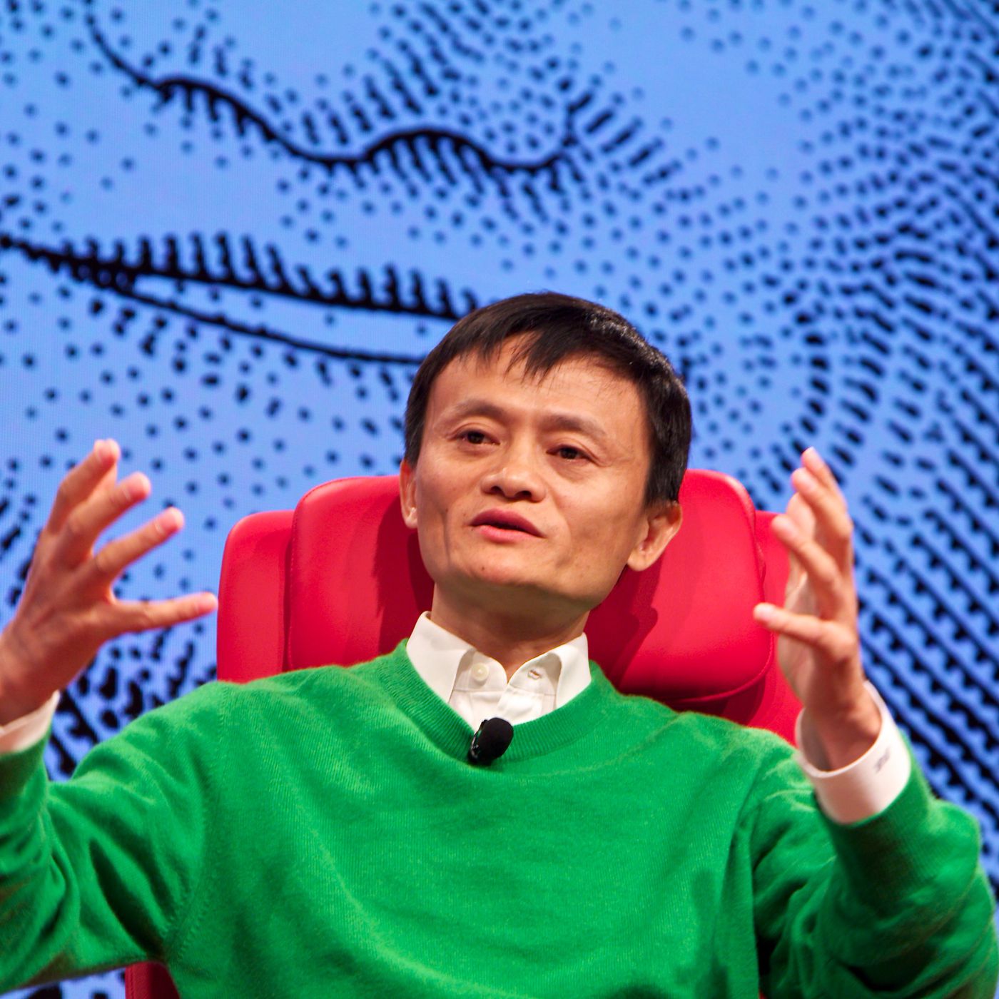 Jack Ma hay còn gọi là Ma Yun (phiên âm tiếng Việt: Mã Vân) – doanh nhân nổi tiếng người Trung Quốc. Ông là người sáng lập kiêm Chủ tịch điều hành của Tập đoàn Alibaba – công ty thương mại điện tử tư nhân trên Internet tại Trung Quốc.