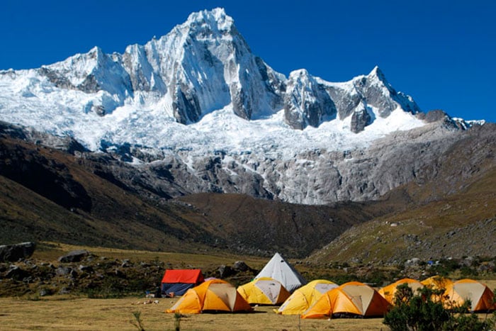 Du lịch Peru: “Đường trên mây” Santa Cruz Trek và rừng hóa thạch Piedra Chamana bí ẩn hút khách  - Ảnh 3.