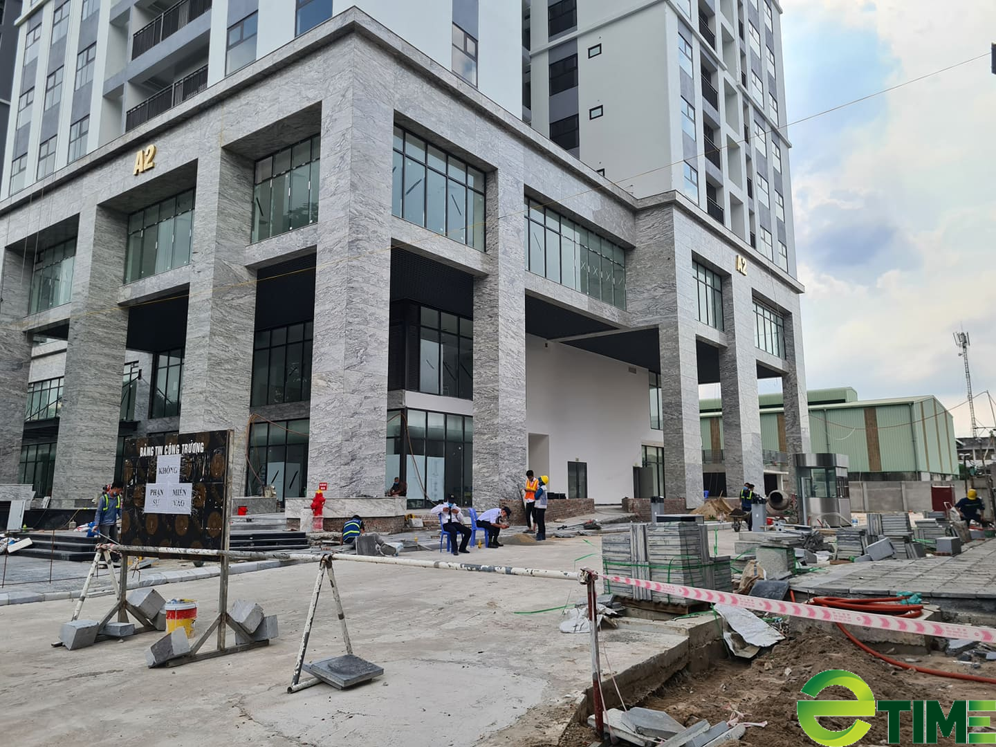 Nhiều dự án bất động sản rốt ráo triển khai sau 2 tháng "đắp chiếu" - Ảnh 3. Nhiều dự án bất động sản rốt ráo triển khai sau 2 tháng "đắp chiếu" - Ảnh 3.