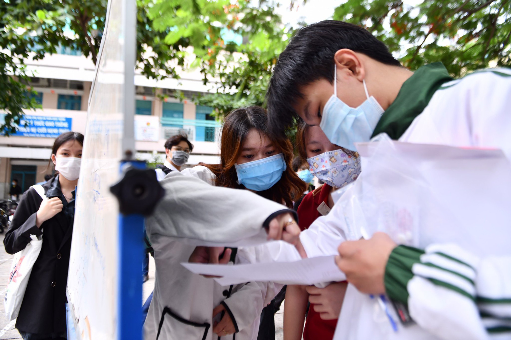 TS Nguyễn Đức Nghĩa: &quot;Cần từng bước thay đổi kỳ thi tốt nghiệp THPT&quot; - Ảnh 1.