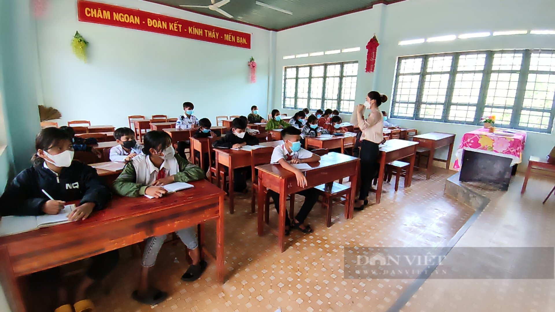 Gia Lai: Nhiều học sinh có nguy cơ bỏ học do xã hoàn thành tiêu chí Nông thôn mới - Ảnh 5.