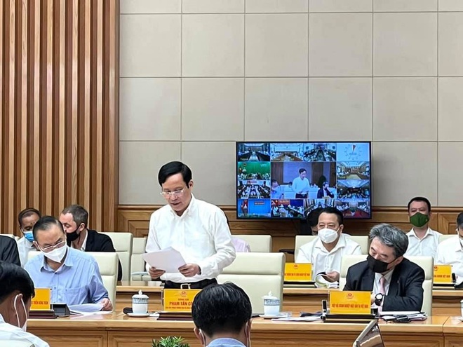 Thủ tướng đối thoại với doanh nghiệp: &quot;Cầm cự tối đa chỉ 6 tháng, giãn cách xã hội mãi DN sẽ sụp đổ&quot; - Ảnh 1.