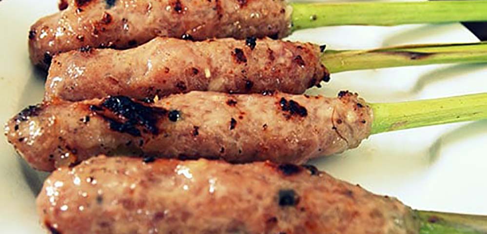 Đà Nẵng: Quán ăn trong hẻm, nhưng kìn kìn du khách Hà Nội ghé ăn - Ảnh 1.
