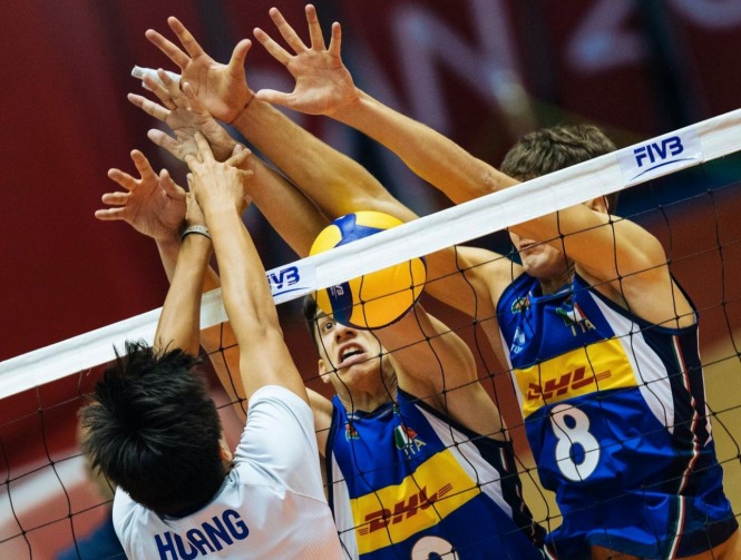 Chuyền hai gốc Việt tại Giải bóng chuyền U19 Thế giới 2021: Đẹp trai như tài tử - Ảnh 2.