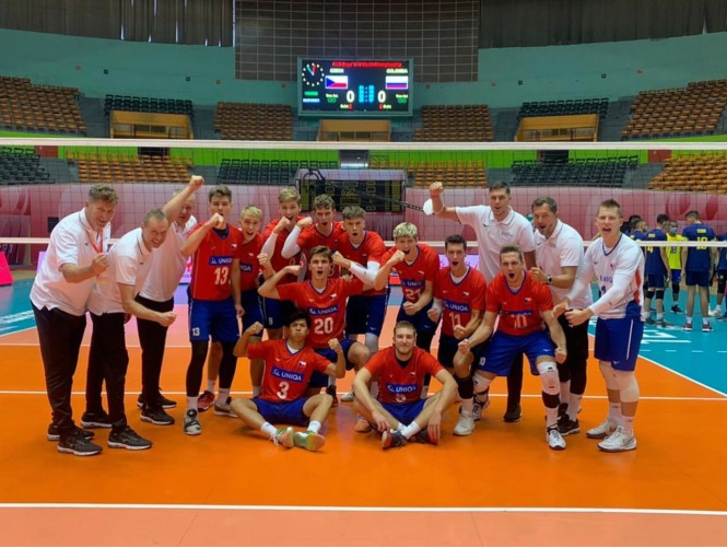 Chuyền hai gốc Việt tại Giải bóng chuyền U19 Thế giới 2021: Đẹp trai như tài tử - Ảnh 3.