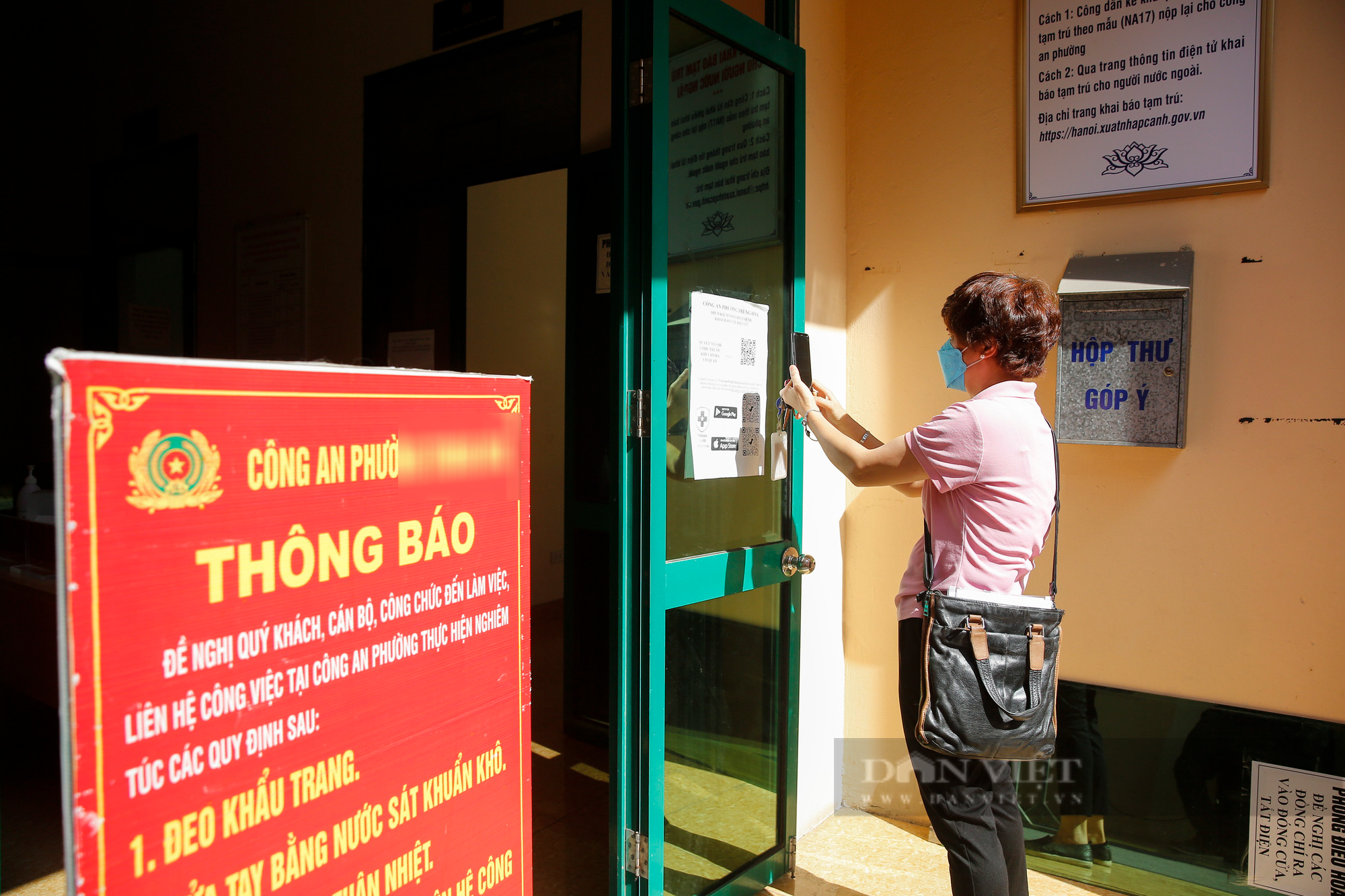 Gõ cửa cơ quan công quyền, doanh nghiệp bị &quot;đá bóng&quot; trách nhiệm cấp giấy đi đường  - Ảnh 2.