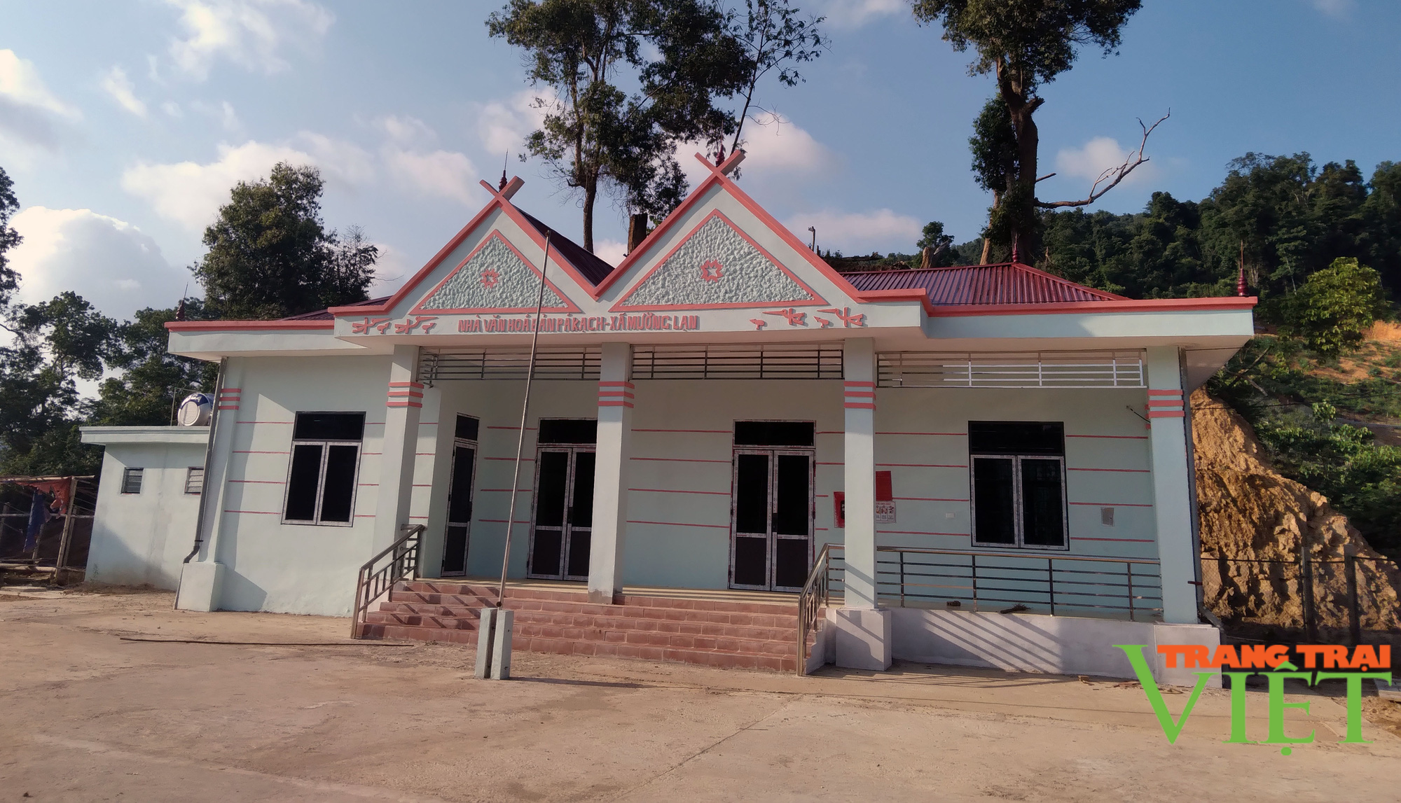 Xây dựng nông thôn mới ở xã vùng biên Mường Lạn - Ảnh 4. Xây dựng nông thôn mới ở xã vùng biên Mường Lạn - Ảnh 4.