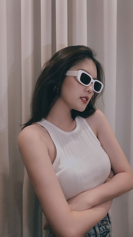 Sau chấn thương, Thành Chung nhận được &quot;món quà&quot; từ bạn gái - Ảnh 9.