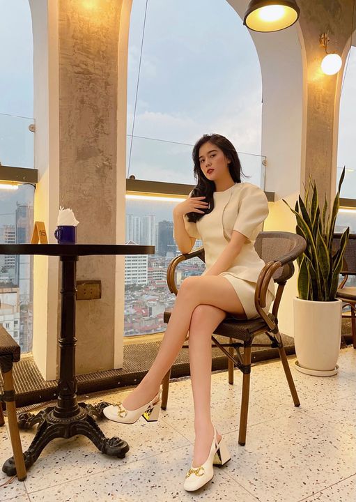 Sau chấn thương, Thành Chung nhận được &quot;món quà&quot; từ bạn gái - Ảnh 14.