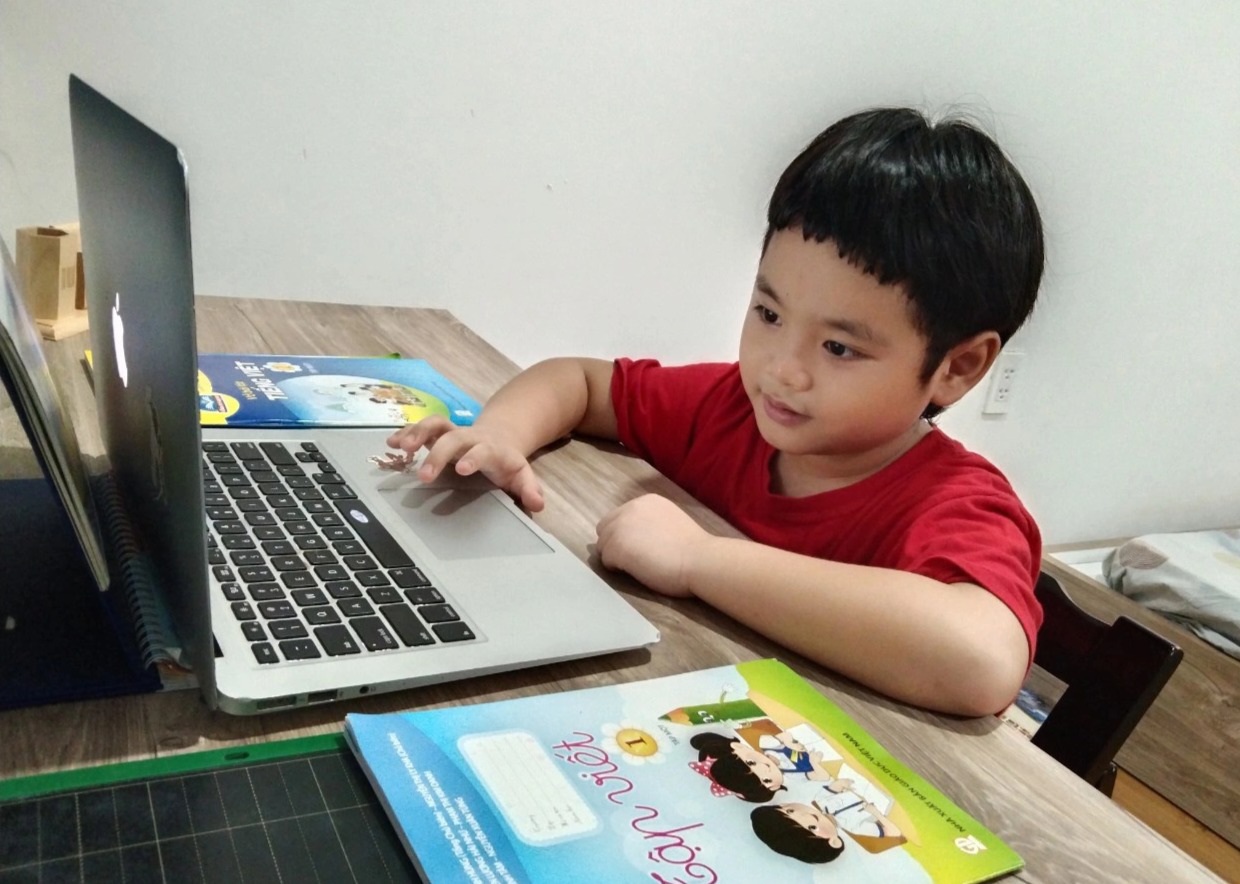 Đầu năm học, cô giáo Sài Gòn &quot;lùng&quot; học sinh lớp 1 bằng cả trăm cuộc điện thoại  - Ảnh 3.