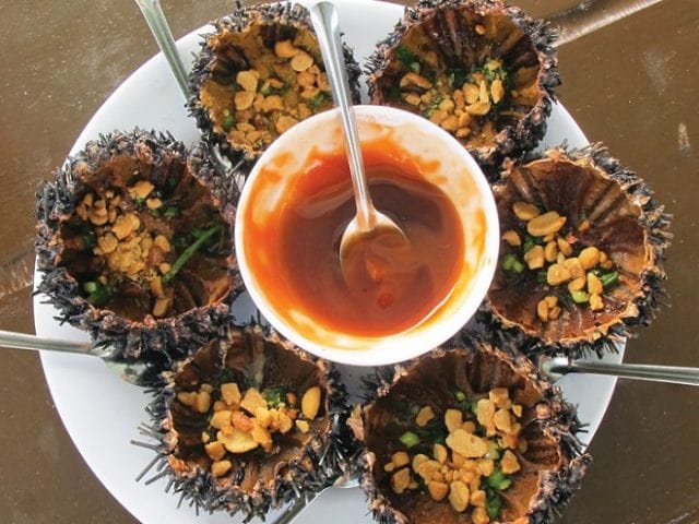 Bình Định nổi tiếng với món đặc sản gai góc, không phải có tiền là mua được - Ảnh 2.