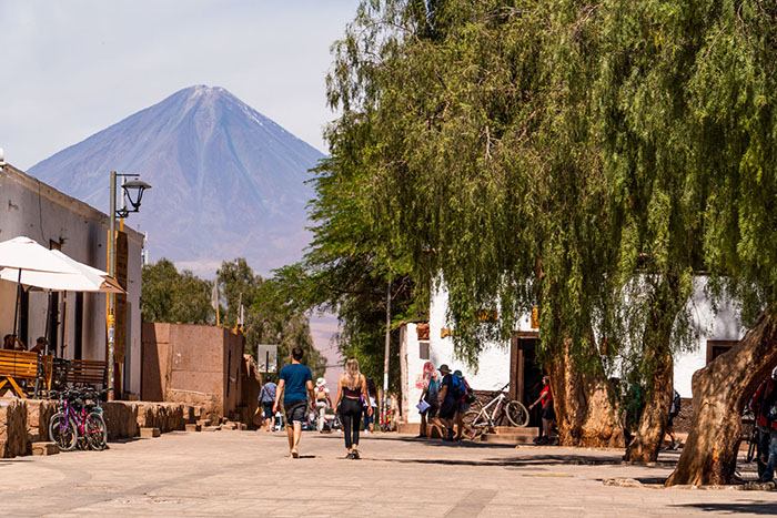 Chile: Tour phiêu lưu độc lạ khám phá sa mạc Atacama nổi tiếng - Ảnh 2.