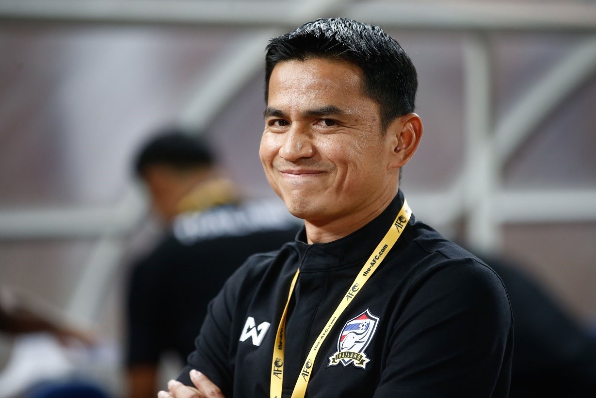 Tin sáng (1/1): HLV Kiatisak tiết lộ tham vọng cực lớn của HAGL tại V.League 2022 - Ảnh 1.