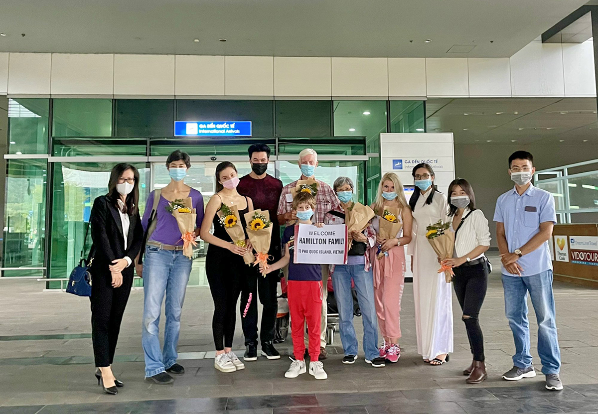 Hơn 50 du khách Lào chọn Phú Quốc là điểm đến cho kỳ nghỉ dưỡng và đón năm mới 2022 - Ảnh 4.