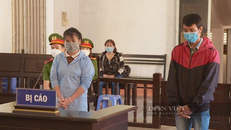 &quot;Nữ quái&quot; lừa - Ảnh 1.