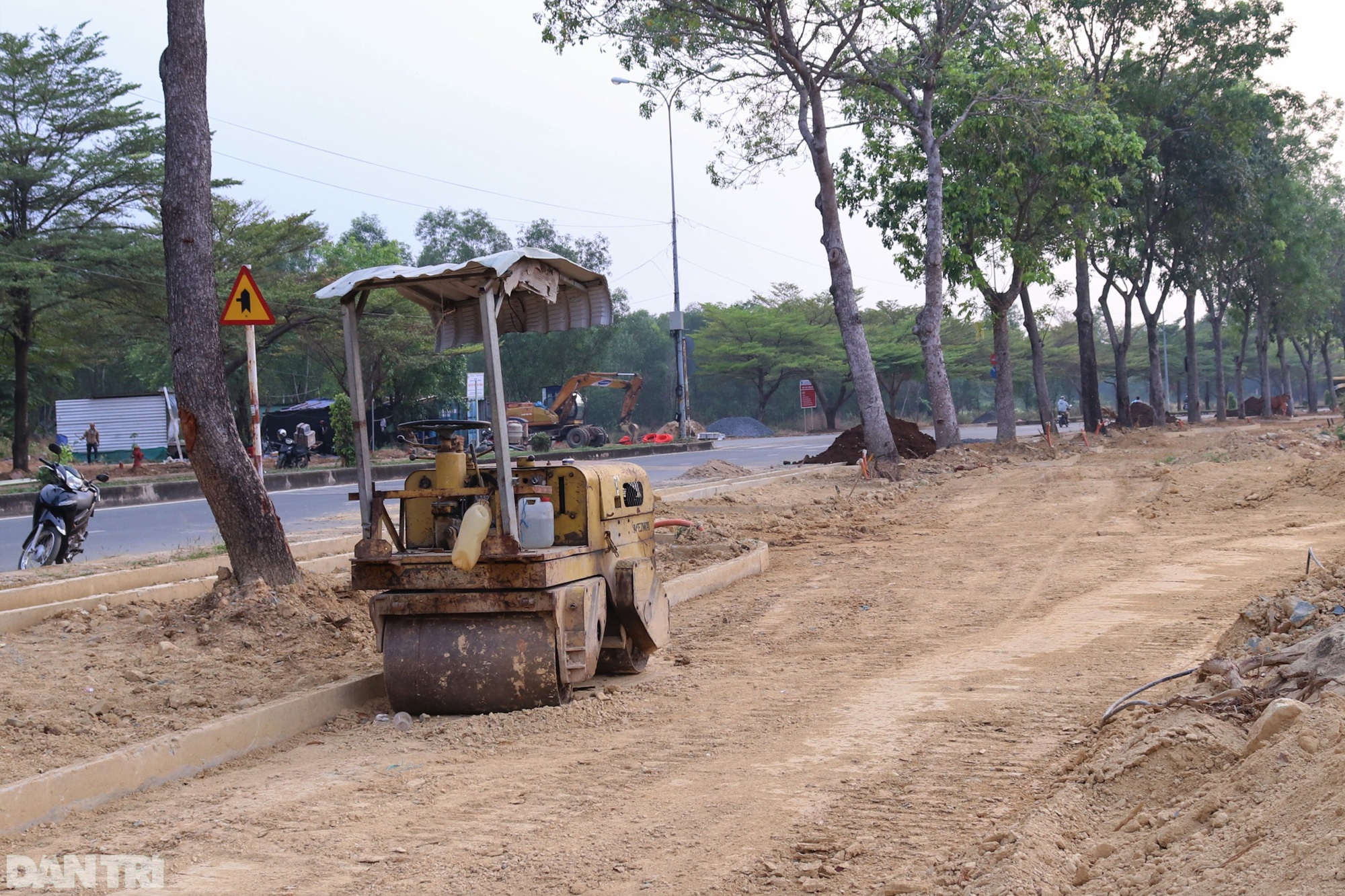 Cảnh vắng vẻ chưa từng thấy tại Làng Đại học lớn nhất TP.HCM - Ảnh 8.