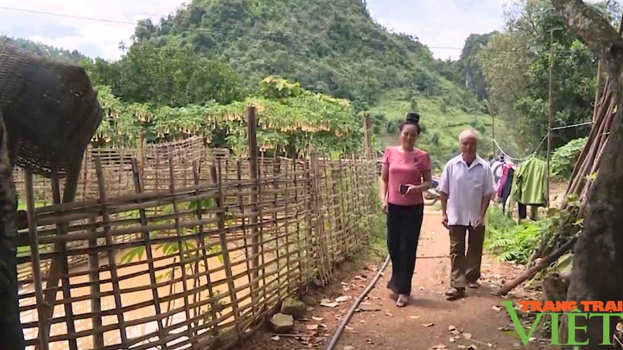 Nông thôn Tây Bắc: Phát huy vai trò của người có uy tín trong cộng đồng - Ảnh 2. Nông thôn Tây Bắc: Phát huy vai trò của người có uy tín trong cộng đồng - Ảnh 2.