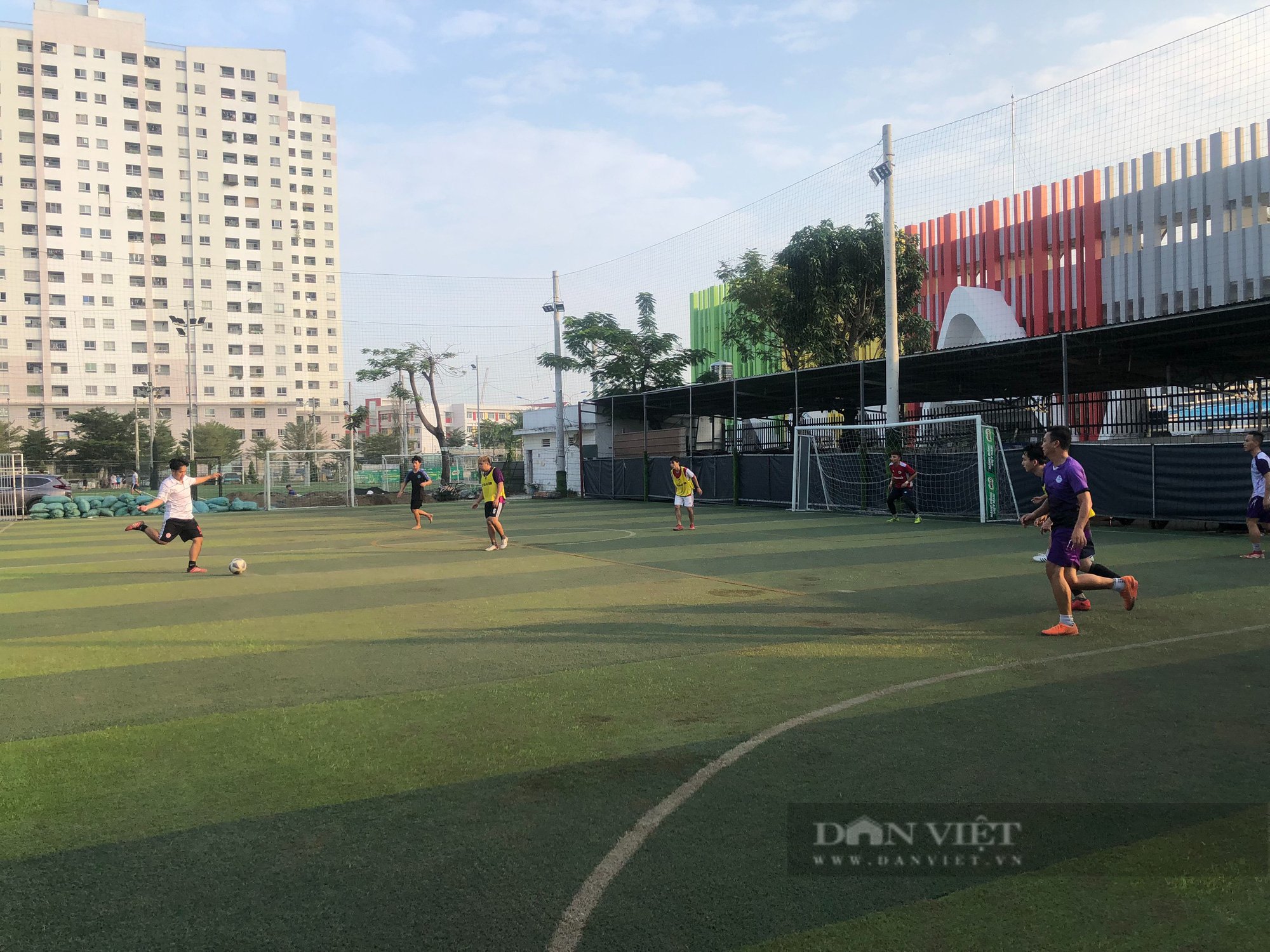 &quot;Nhóm 05:45&quot;: Những người mang lại niềm vui lành mạnh vào các buổi sáng - Ảnh 2.