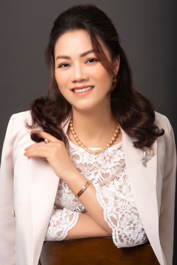 CEO Ngọc trai An Phú chia sẻ cách phân biệt ngọc trai nước biển với nước ngọt - Ảnh 4. CEO Ngọc trai An Phú chia sẻ cách phân biệt ngọc trai nước biển với nước ngọt - Ảnh 4.