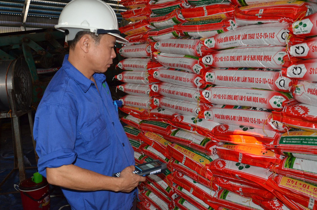 Supe Lâm Thao &quot;vượt bão&quot;, doanh thu đạt 2.900 tỷ đồng, chuẩn bị tung sản phẩm mới - Ảnh 1.