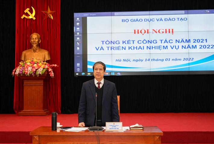 Bộ trưởng GDĐT đề nghị các trường đại học tích cực hơn nữa đưa sinh viên đi học lại - Ảnh 2.
