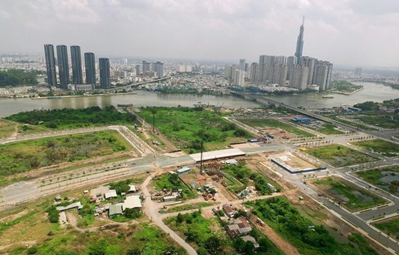 Bức tranh bất động sản năm 2022 thế nào sau cơn ‘địa chấn’ Thủ Thiêm? - Ảnh 2. Bức tranh bất động sản năm 2022 thế nào sau cơn ‘địa chấn’ Thủ Thiêm? - Ảnh 2.