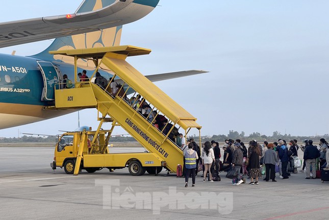 Khôi phục thêm đường bay thường lệ với Úc, xúc tiến mở với châu Âu - Ảnh 2.