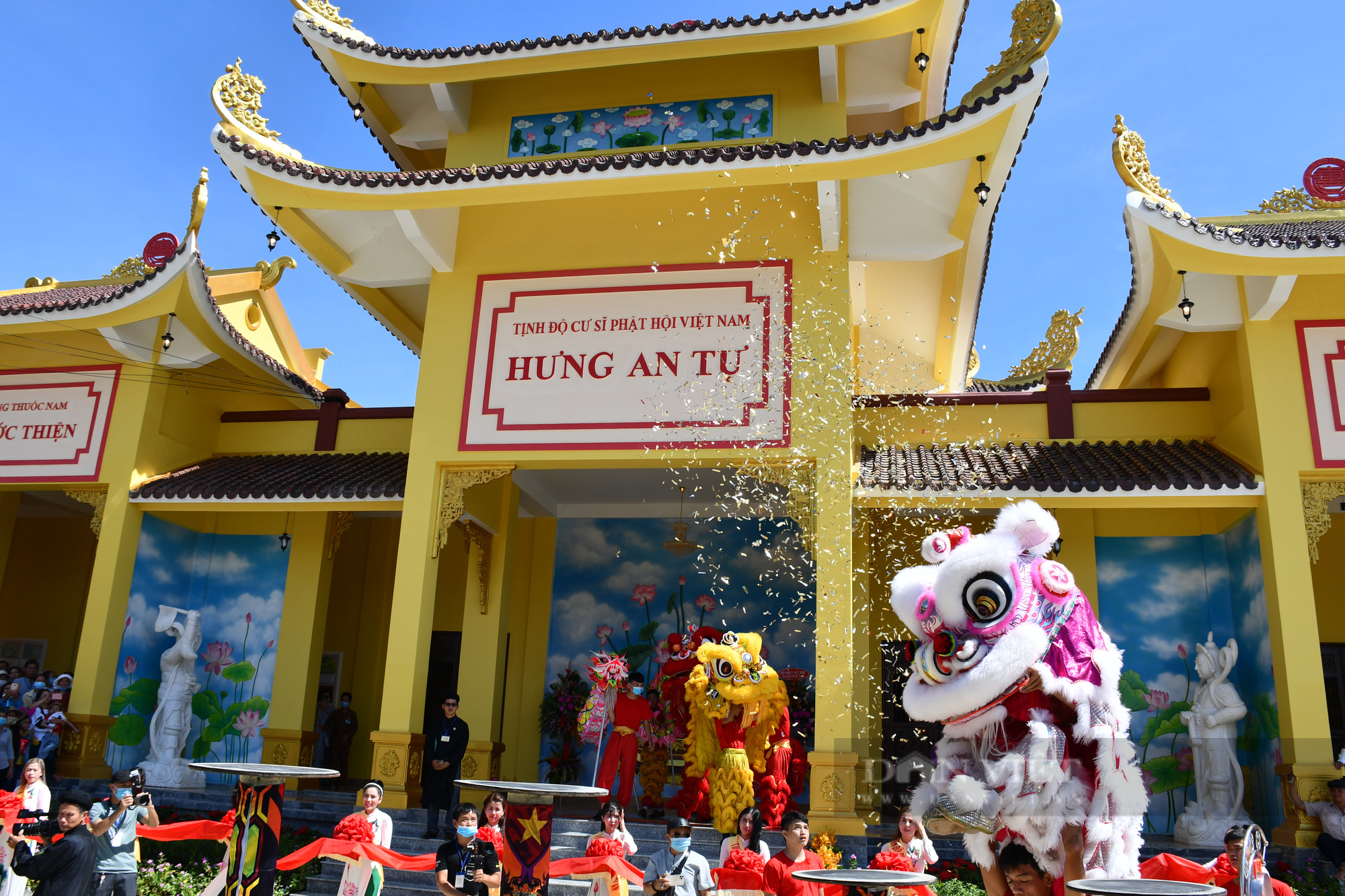 Bà Nguyễn Phương Hằng tự nguyện đưa số tiền cực &quot;khủng&quot; cho ông Võ Hoàng Yên - Ảnh 3.