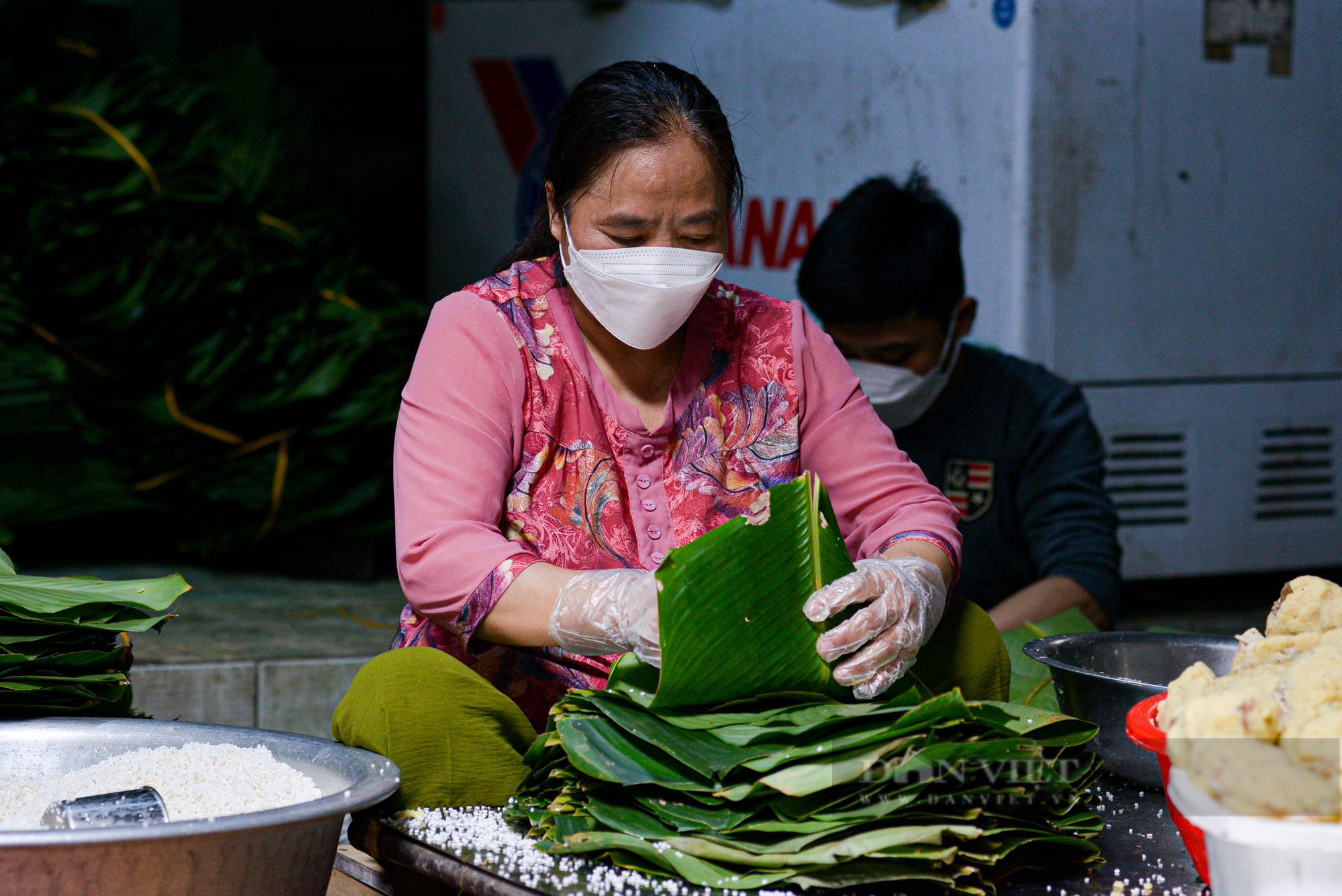 Ghé thăm làng bánh chưng những ngày cận Tết - Ảnh 8.