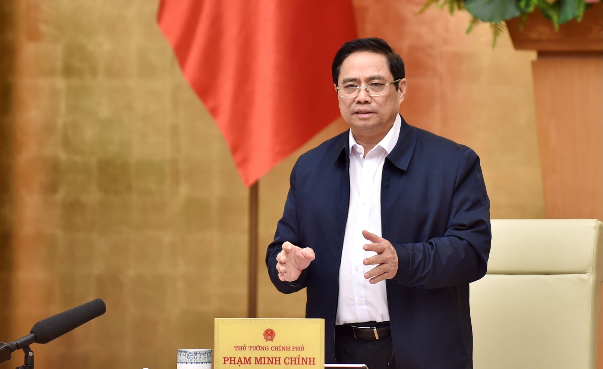 Thủ tướng giao Bộ GD&ĐT hướng dẫn cho học sinh đi học trực tiếp sau Tết Nguyên đán sớm nhất có thể - Ảnh 1.