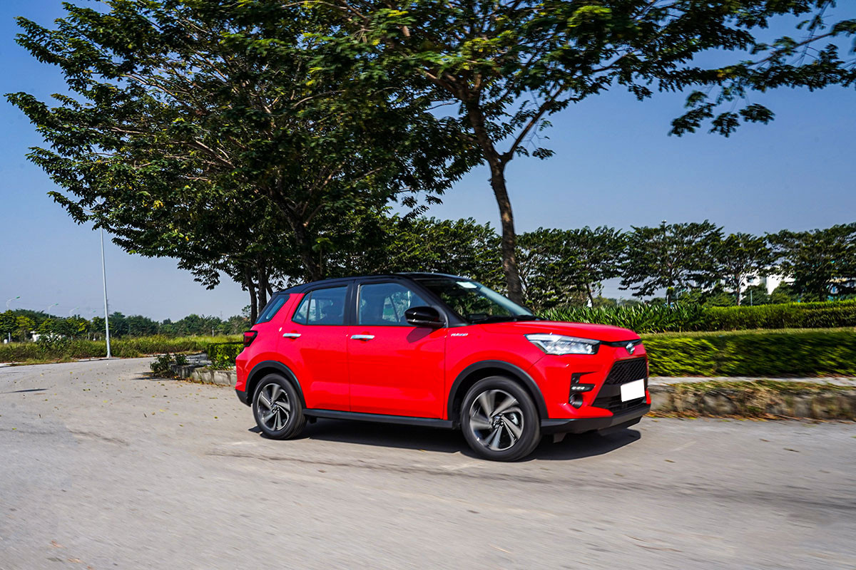 Chi phí &quot;nuôi&quot; Toyota Raize 2023 mà người dùng cần biết, động cơ nhỏ liệu có tiết kiệm nhiên liệu - Ảnh 4.