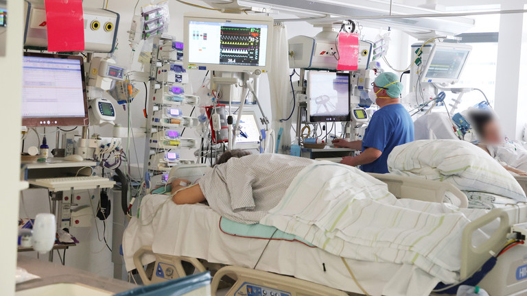 WHO tuyên bố về sự kết thúc của đại dịch Covid-19 - Ảnh 1.