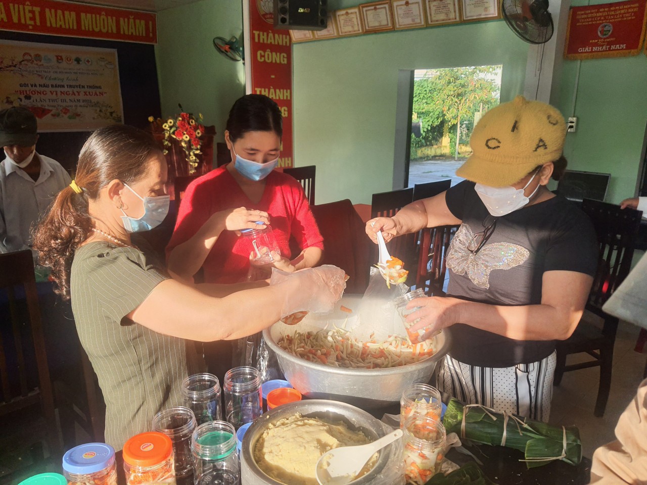 Quảng Nam: Hơn 200 suất quà Xuân yêu thương đến với người dân xã Điện Phước - Ảnh 8.