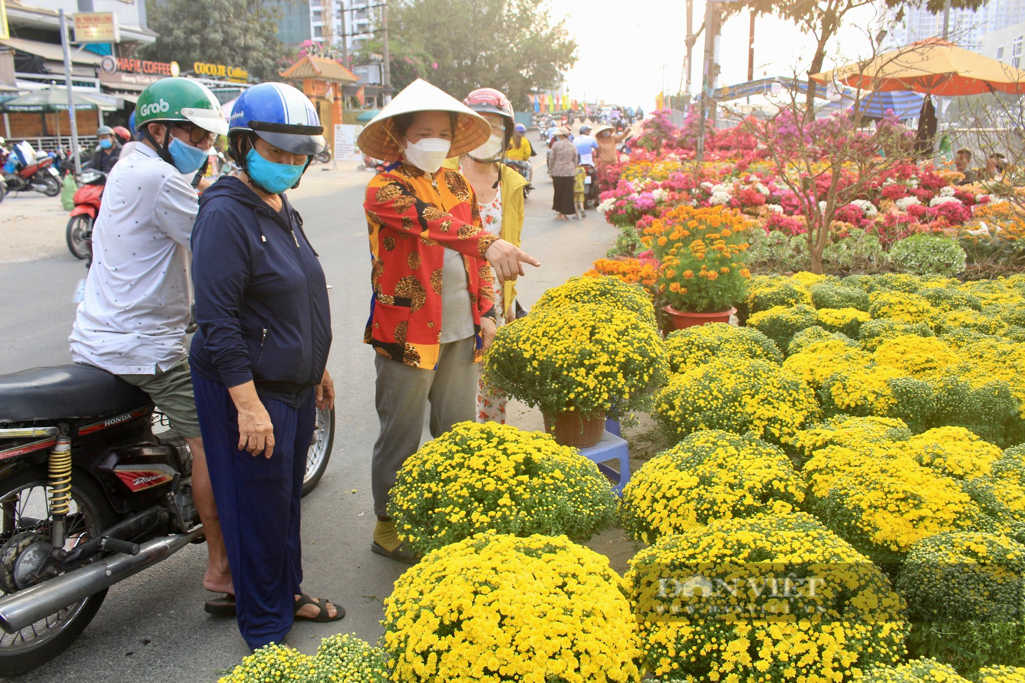 Bến Bình Đông - Ảnh 3.