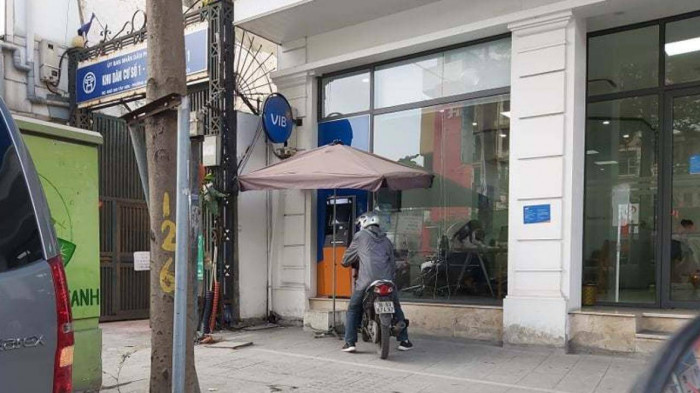 ATM vắng như chùa Bà Đanh - Ảnh 2.